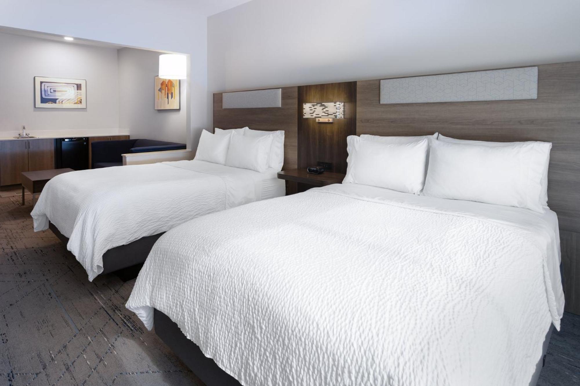 Holiday Inn Express Hotel & Suites Vineland Millville By Ihg Dış mekan fotoğraf