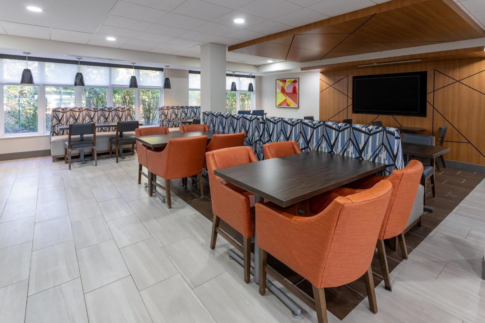 Holiday Inn Express Hotel & Suites Vineland Millville By Ihg Dış mekan fotoğraf