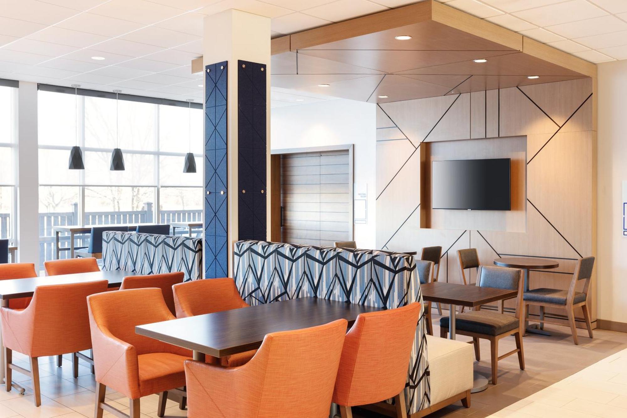 Holiday Inn Express Hotel & Suites Vineland Millville By Ihg Dış mekan fotoğraf