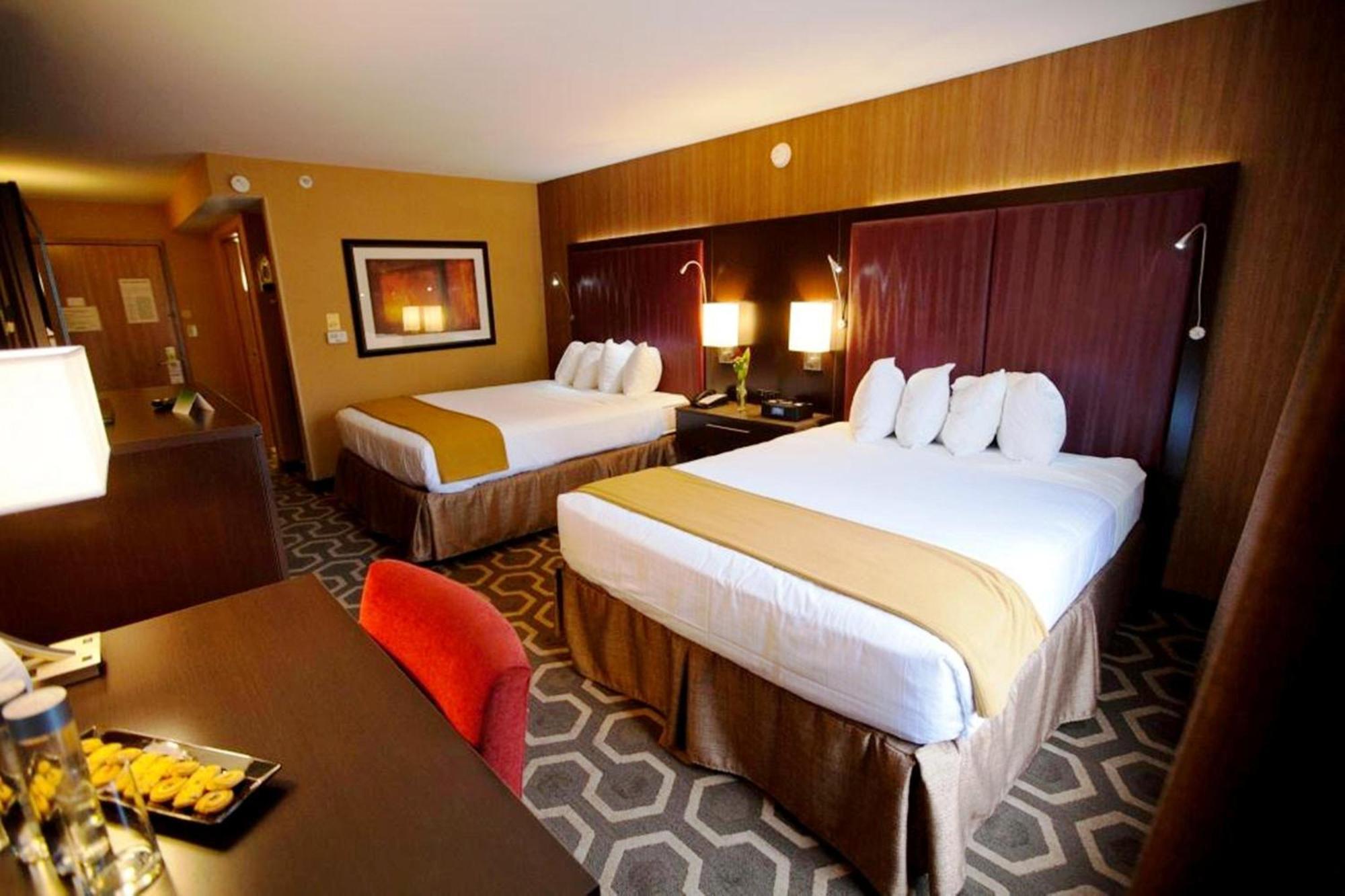 Holiday Inn Express Hotel & Suites Vineland Millville By Ihg Dış mekan fotoğraf